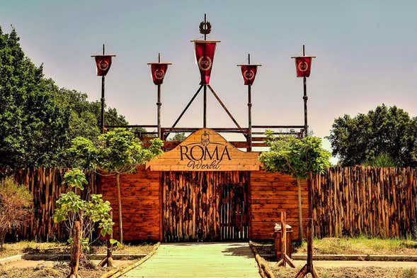 Entrada a Roma World