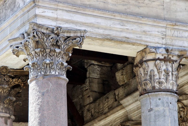 Columnas del Panteón 