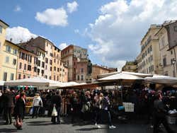 Mercado en el Campo dei Fiori de Roma