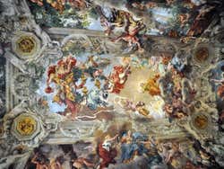 Techo del Gran Salón del Palacio Barberini en Roma