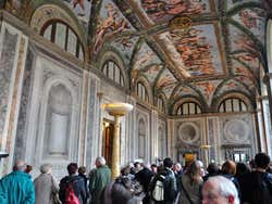 Recorriendo la Villa Farnesina