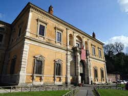 Fachada de la Villa Giulia en Roma