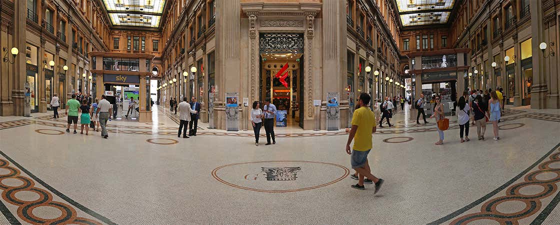 De compras por Roma